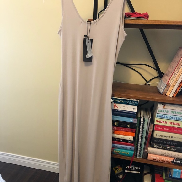 Dynamite dress - Picture 3 of 5